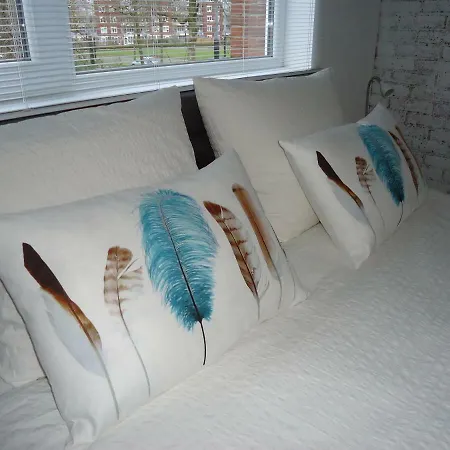 Bed & Breakfast Sloterpark 4*