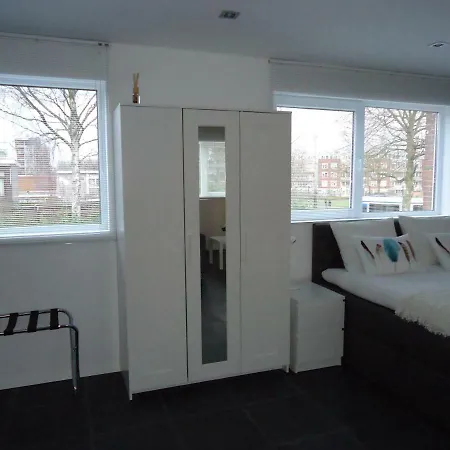 Sloterpark Bed & Breakfast