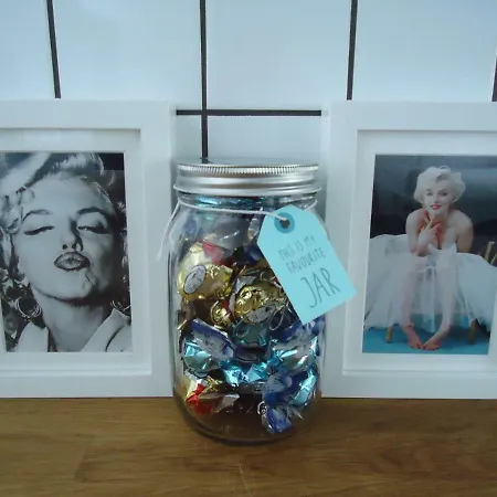 Sloterpark Bed & Breakfast 4*